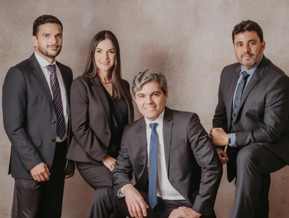Equipe Carvalho & Damásio